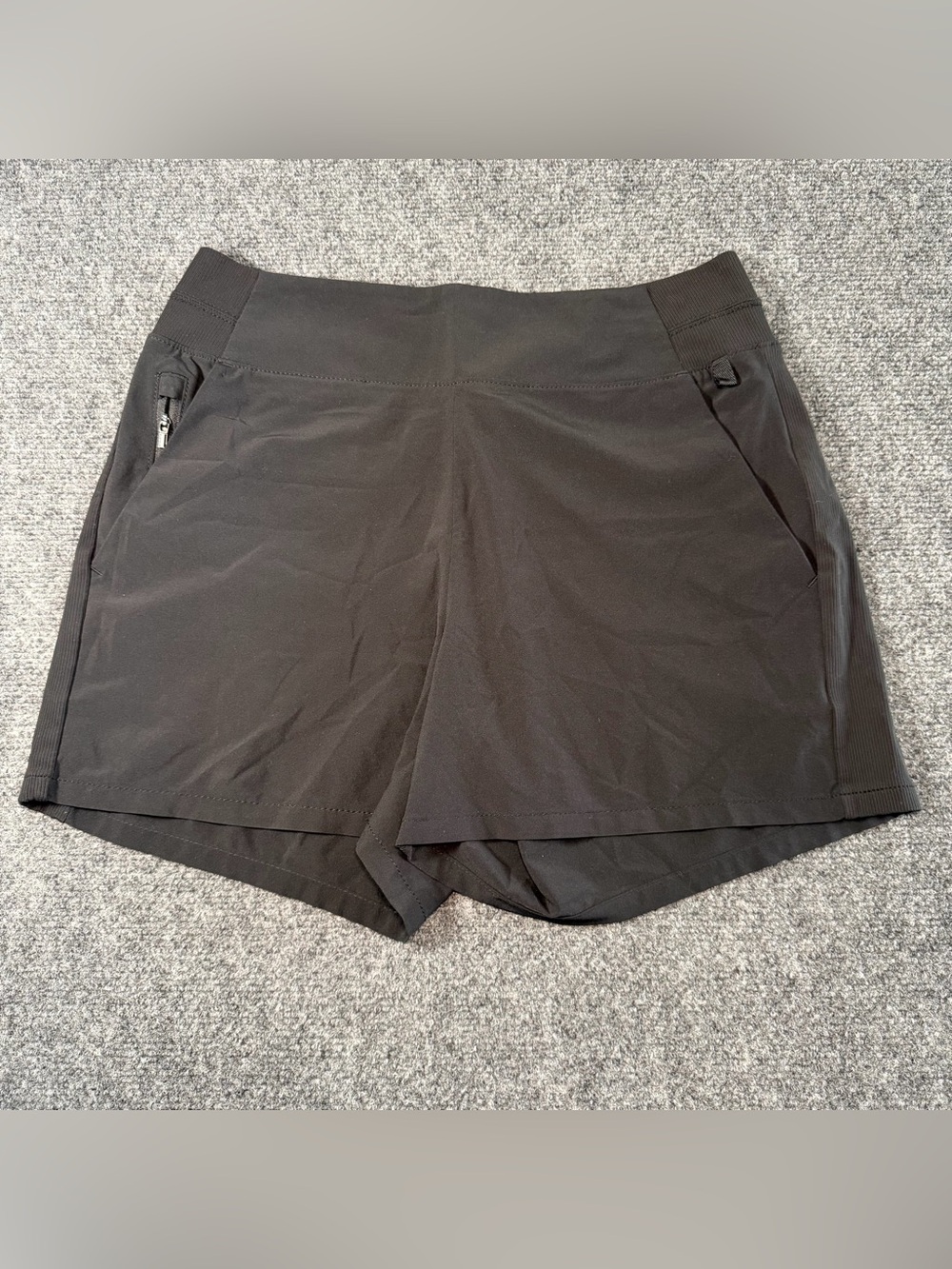 Athleta Brooklyn Athletic Black Shorts Size 4 With Pockets Athleisure Casual